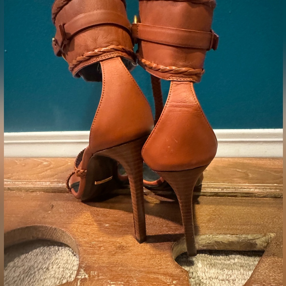 Gucci Women's Orange Braided Heels - Picture 8 of 9